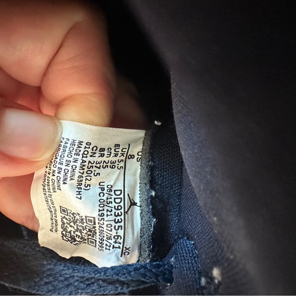 Air Jordan shoes - Picture 6 of 8